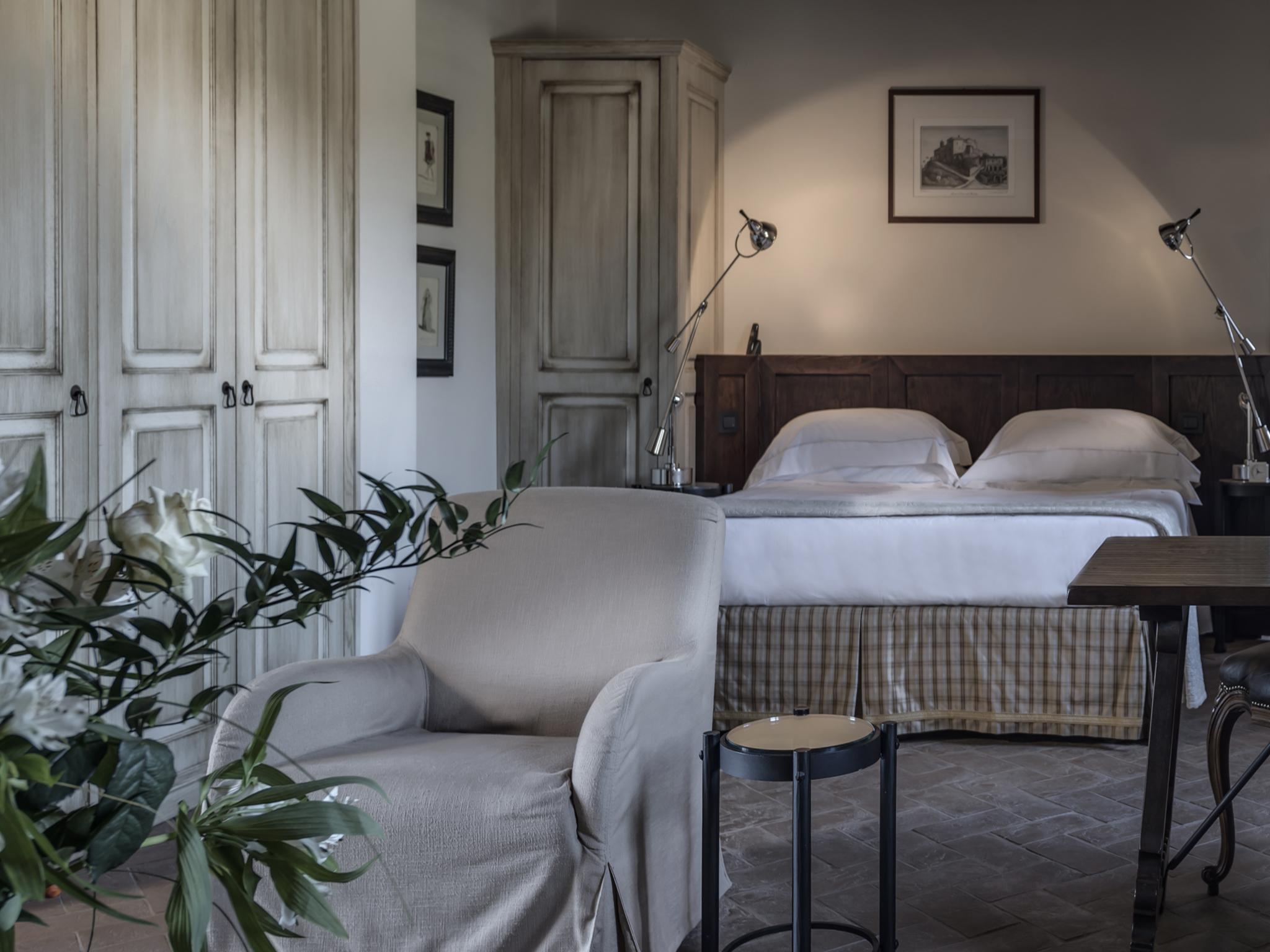 Castel Monastero - The Leading Hotels Of The World Castelnuovo Berardenga Eksteriør billede