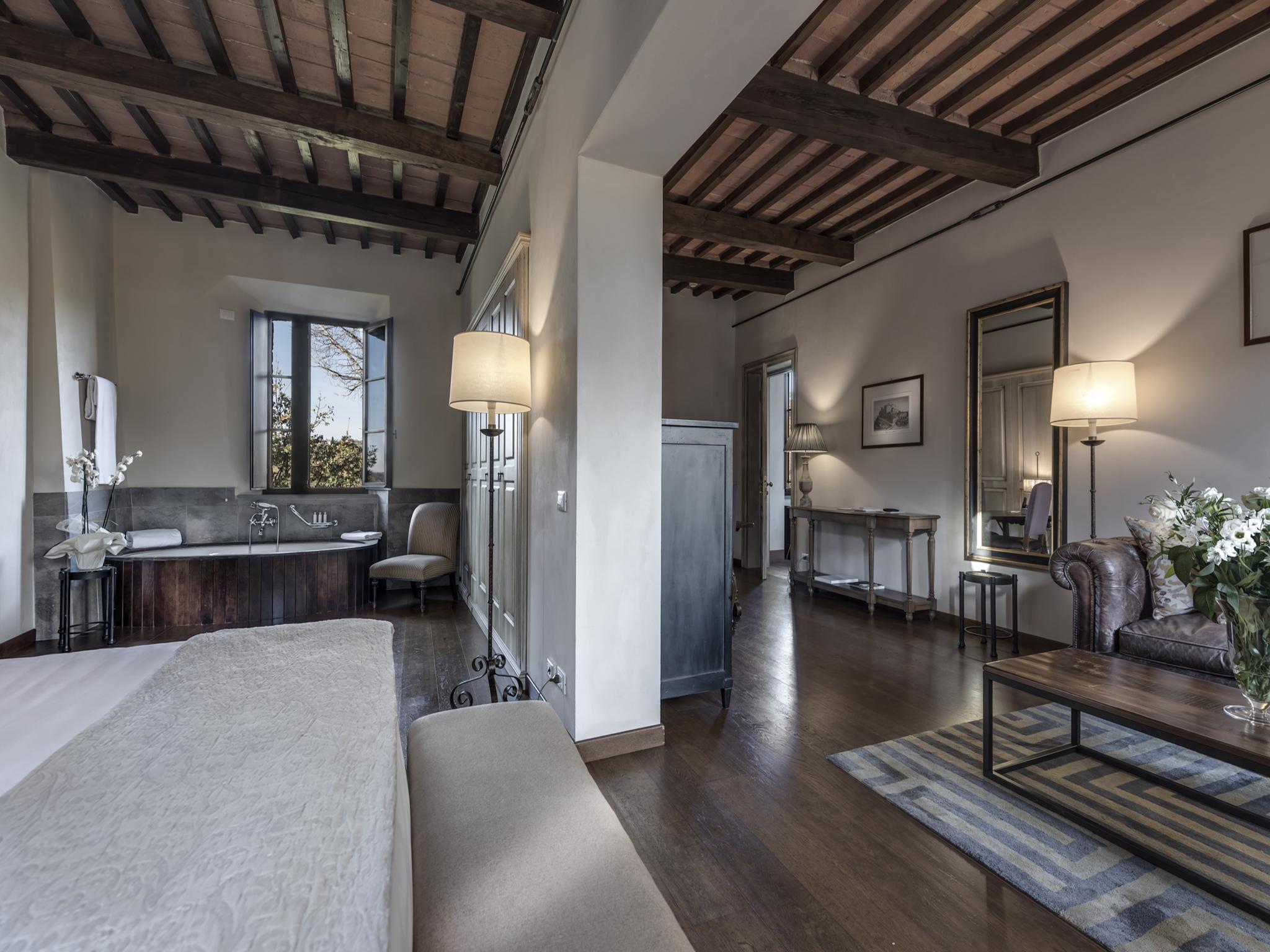 Castel Monastero - The Leading Hotels Of The World Castelnuovo Berardenga Eksteriør billede